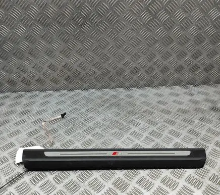 Audi Q7 4M Front sill trim cover 4M8947406A