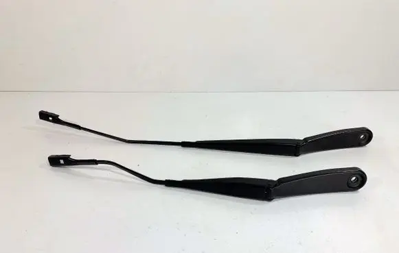 BMW X1 F48 F49 Front wiper blade arm 73605157360506