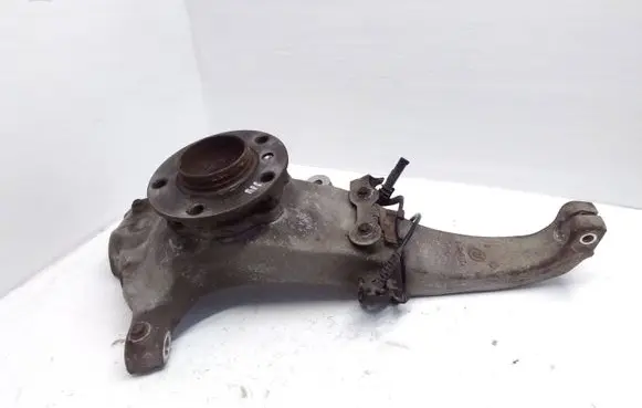 BMW 5 F10 F11 Front wheel hub spindle knuckle