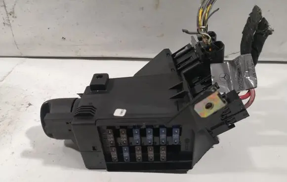 Mercedes-Benz E W210 Light switch 2105404106
