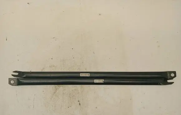 BMW 1 E81 E87 Other engine bay part DS716764403D