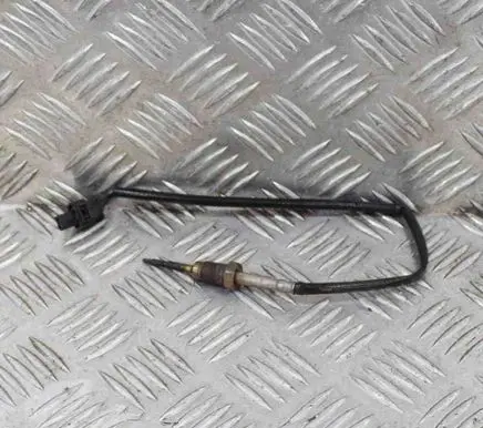 BMW X5 F15 Oil temperature sensor 2656001901 7805606
