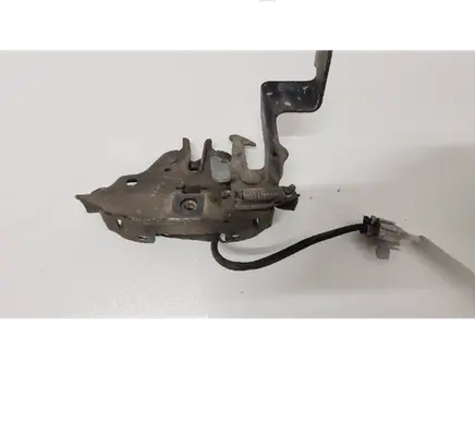 Nissan Pulsar Engine bonnet/hood lock/catch