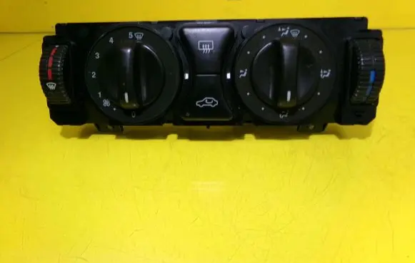 Mercedes-Benz E W210 Climate control unit 2108300185