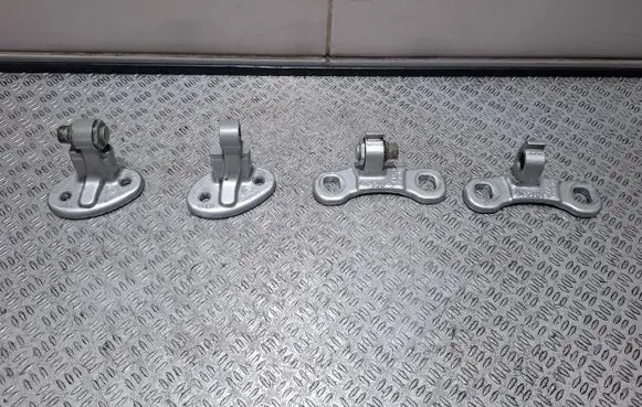 Volvo V50 Rear door hinge set 