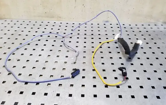Citroen C4 Grand Picasso Front door wiring loom P108E301 4624377