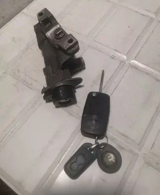 Audi A6 S6 C5 4B Ignition lock 4B0905851B