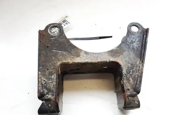 Skoda Roomster (5J) Engine mounting bracket 6Q0199111Q