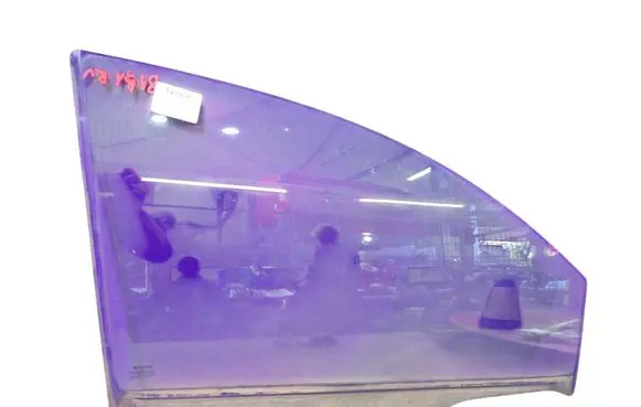 Nissan Note (E11) Front door window glass four-door 