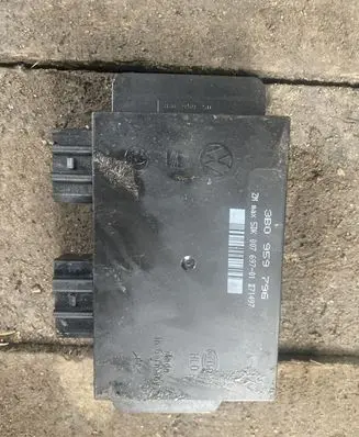 Volkswagen PASSAT B5 Comfort/convenience module 3B0959796