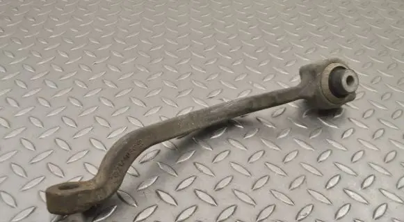Mercedes-Benz CLS C218 X218 Front lower control arm/wishbone A21203