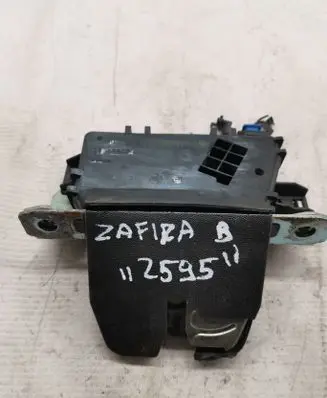 Opel Zafira B Tailgate/trunk/boot lock/catch/latch 495058724 72857615