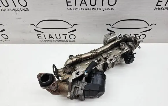 BMW 5 F10 F11 EGR valve cooler 7823210 7810871