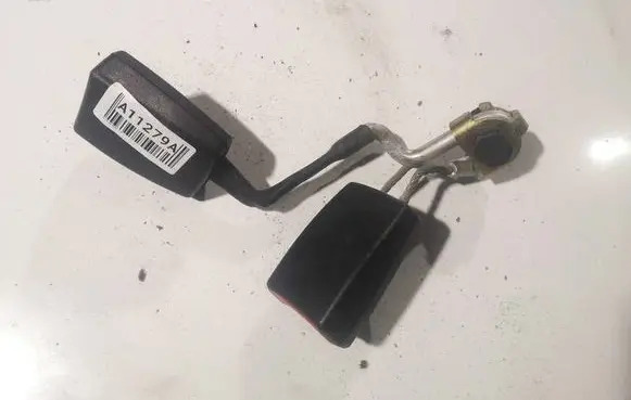 Audi A3 S3 8P Middle seatbelt buckle (rear) 8P0857789