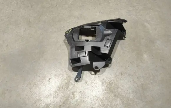 Peugeot 308 Front bumper mounting bracket 9837863680
