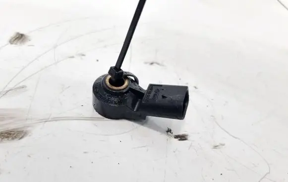 Volkswagen Polo IV 9N3 Detonation knock sensor 030905377C 0261231146