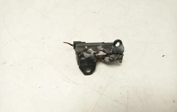 Mercedes-Benz C W204 Engine bonnet (hood) release handle A2048800160