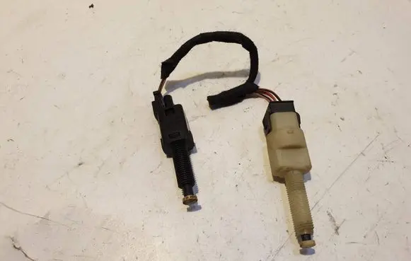 Audi A6 S6 C5 4B Brake pedal sensor switch 4A0945515A 811907343B