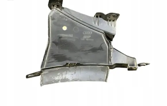 Audi A4 S4 B9 8W Intercooler air channel guide 8W0121763G