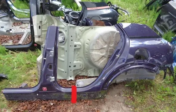 Citroen C4 Cactus Pillar (middle) 