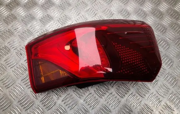 Toyota Avensis T270 Rear/tail lights 8155005300