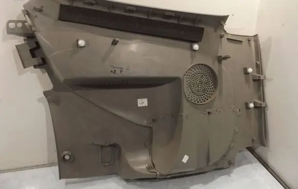 Renault Twingo II Trunk/boot side trim panel