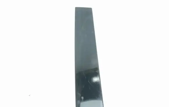 Front door glass trim molding