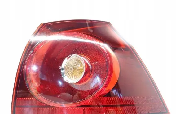 Volkswagen Golf V Rear/tail lights