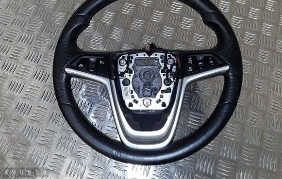 Opel Insignia A Steering wheel 13316540