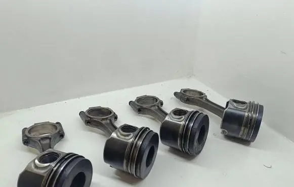 Volkswagen PASSAT B6 Piston with connecting rod 81l97A8 10507 035331