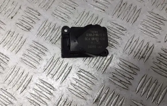 Mercedes-Benz A W168 A/C air flow flap actuator/motor A1688204242