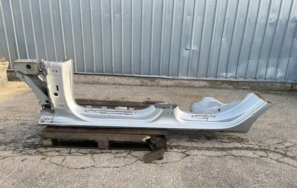Audi A5 Sportback 8TA Side car body part 
