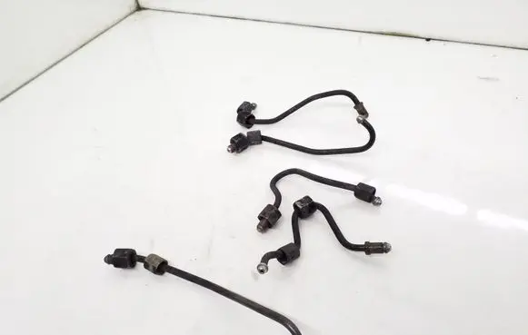 Opel Signum Fuel injector supply line/pipe 