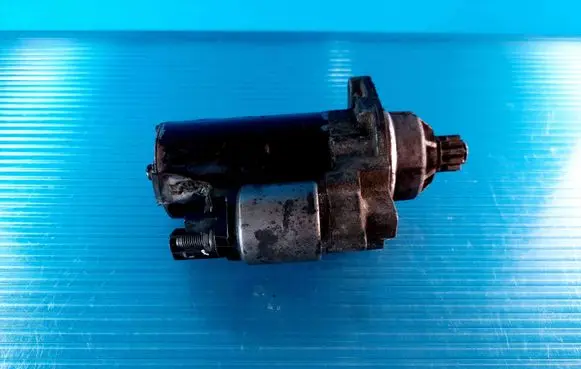 Volkswagen PASSAT B6 Starter motor 02Z911023H