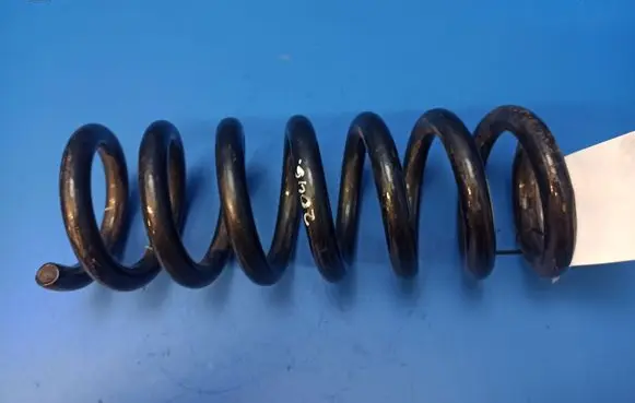 Mercedes-Benz C W204 Rear coil spring