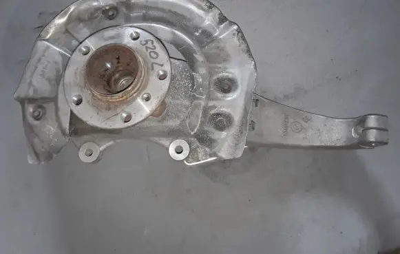 BMW 5 F10 F11 Front wheel hub 31216775769