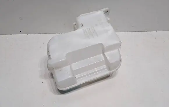 Audi A3 8Y Windshield washer fluid reservoir/tank 8Y0955449 5E3955449A 5E3955448B