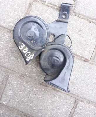 Peugeot 3008 I Horn signal 9657475680