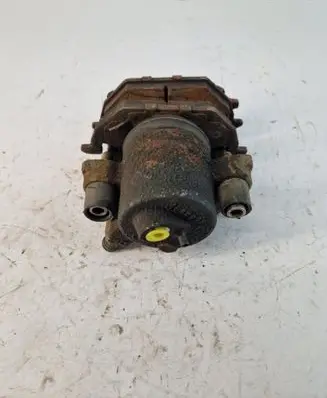 Volkswagen Golf VI Front brake caliper 