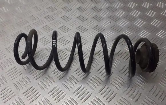 Volkswagen Golf IV Rear coil spring