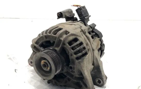 Toyota Corolla Verso E121 Generator/alternator 27060-0D030-B