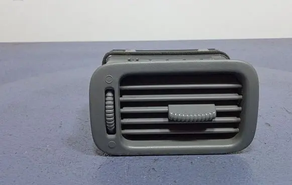 Honda CR-V Dashboard side air vent grill/cover trim 77640S10ZA0