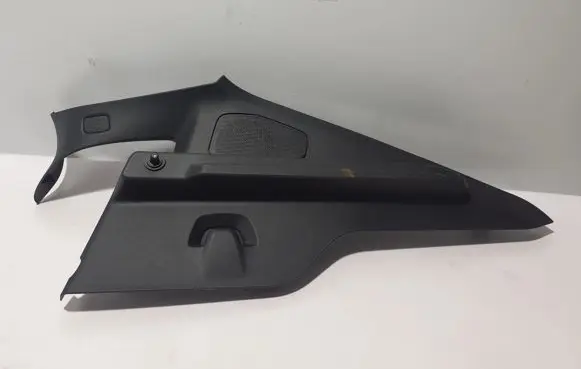 Volvo C40 Tailgate/trunk side cover trim 32353469