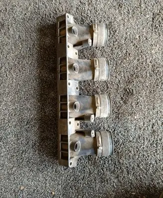 Audi A6 S6 C4 4A Intake manifold 058133216B