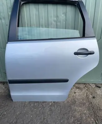 Volkswagen Polo Rear door 