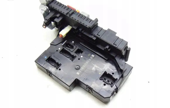 Mercedes-Benz C W204 SAM control unit A2049060205