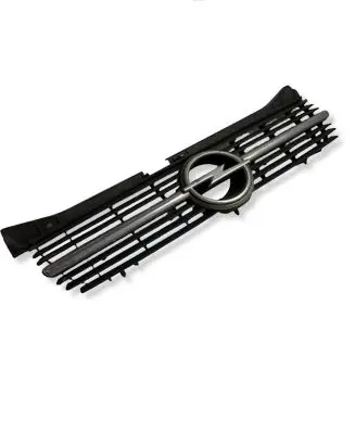 Opel Omega B1 Front grill 90491397