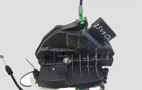 Ford Fiesta Rear door lock AE8A5426412BF