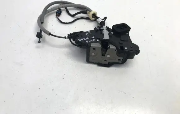 Cupra Born Front door lock 10B837016