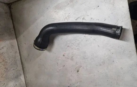 Peugeot 407 Intercooler hose/pipe
